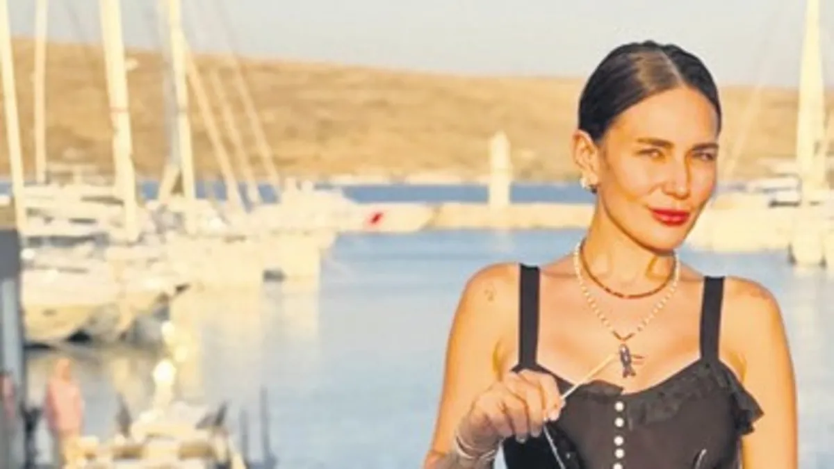 Alişan konserde Buse tatilde! - Sabah