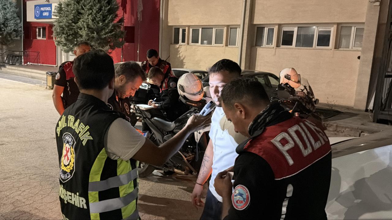 Polisten kaçan alkollü aday sürücüye ağır ceza