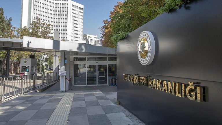 Ukrayna'nın Ankara Büyükelçisi Dışişleri Bakanlığı'na çağrıldı
