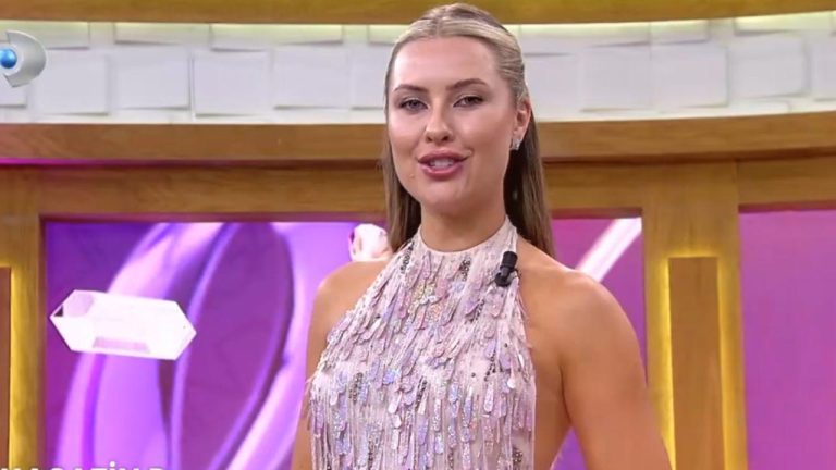 Magazin D sunucusu Chloe Loughnan kimdir? Sevgilisi, eşi, boyu, yaşı ve annesi - Hatay Ekspres