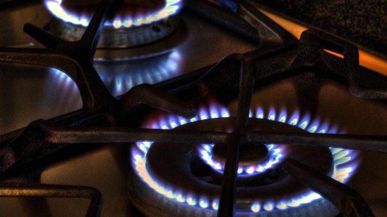 620 bin 464 kişiye 1 milyar 82 milyon lira doğal gaz desteği
