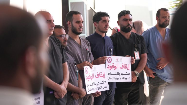 Gazze'deki hastanede yakıt tedariki kesildi: Acil servis dışındaki hizmetler durdu