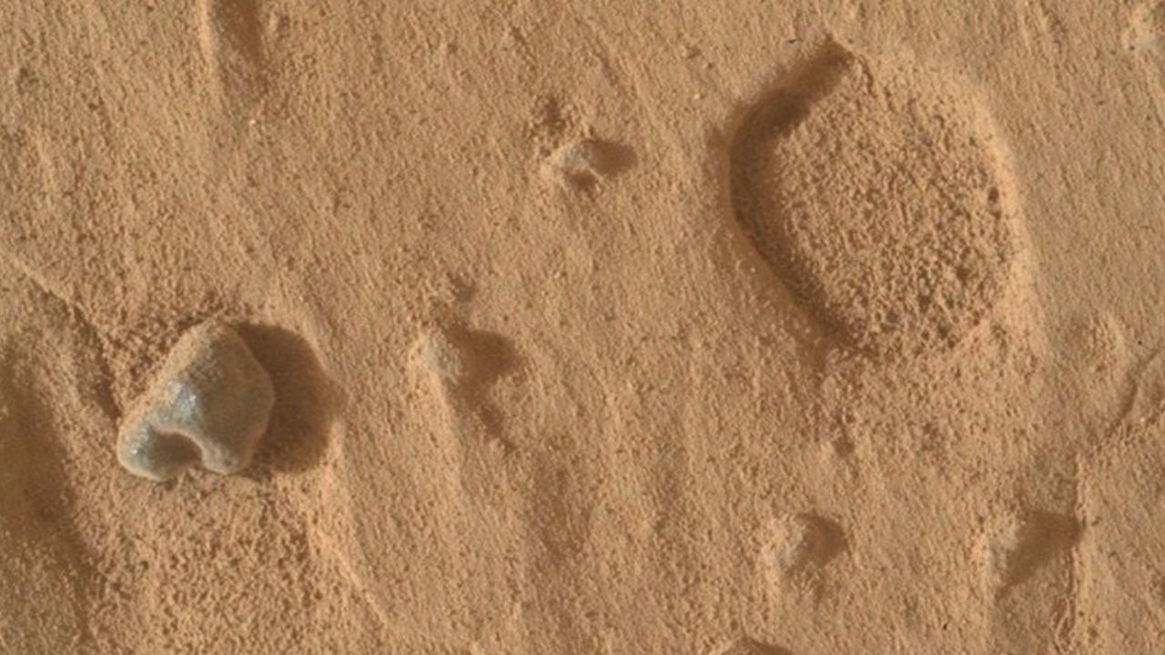 NASA Mars'a 5 delik açtı: Kraterler beklenmeyen bir sırrı ortaya çıkardı