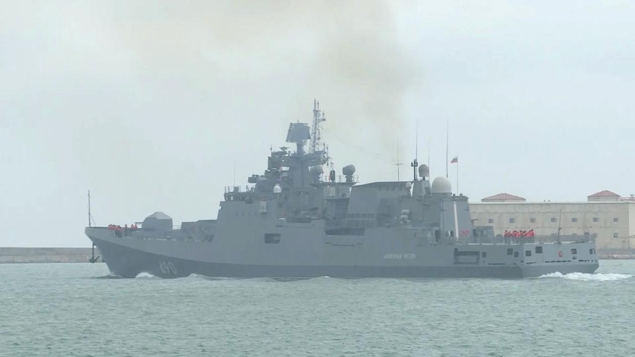 Danimarka: Rus savaş gemisinden helikopterimize acil durum işaret fişeği atıldı