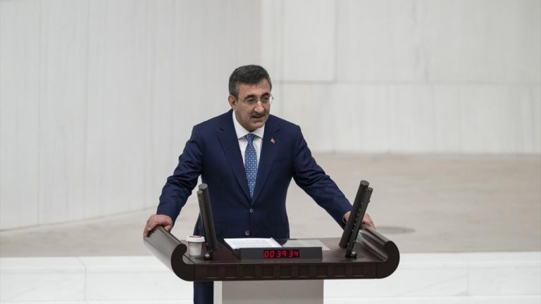 Cevdet Yılmaz: Ekim ayında 1 milyon liraya kadar anapara ödemelerinin yapılabileceğini öngörüyoruz