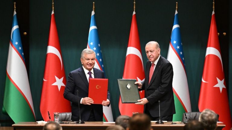 Türkiye ile Özbekistan arasında 5 anlaşma imzalandı