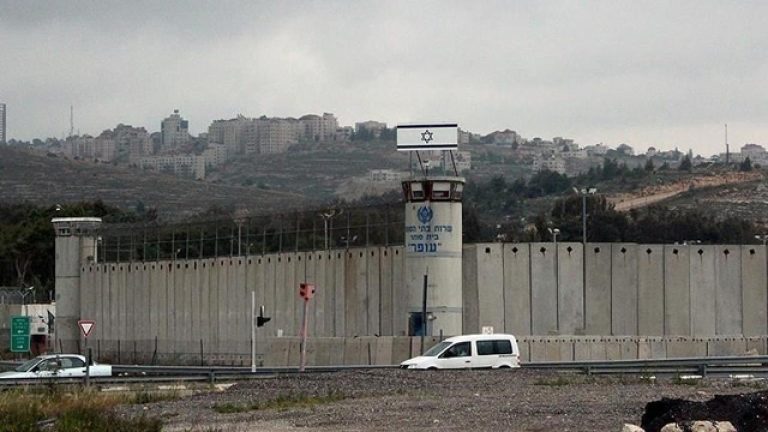 Haaretz: İsrail Cezaevi İdaresi cezasızlık zırhıyla Filistinlilere zulmediyor