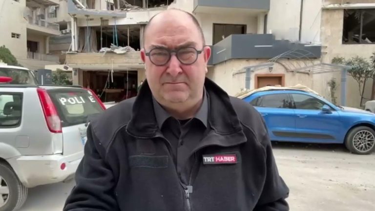 TRT'nin acı kaybı: Usta gazeteci Levent Öztürk hayatını kaybetti