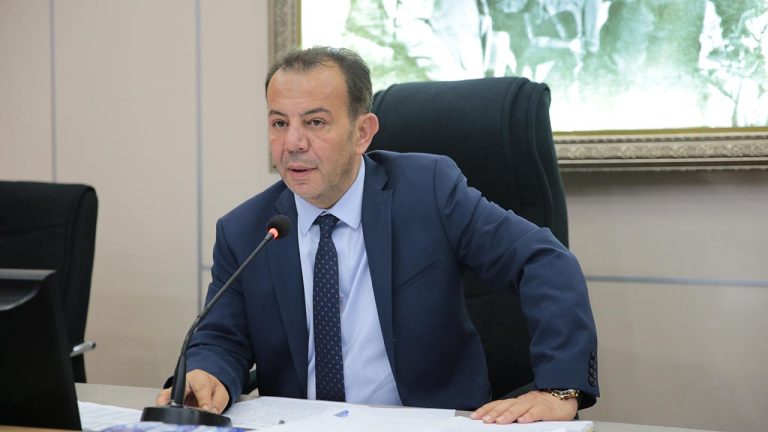 Tanju Özcan'a 7 yıl 3 ay 15 gün hapis cezası