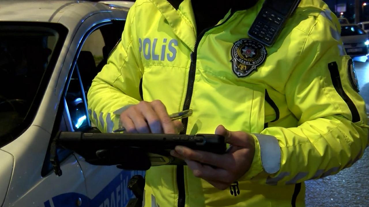 Kayseri'de polisten kaçan ehliyetsiz sürücüye 335 bin lira ceza