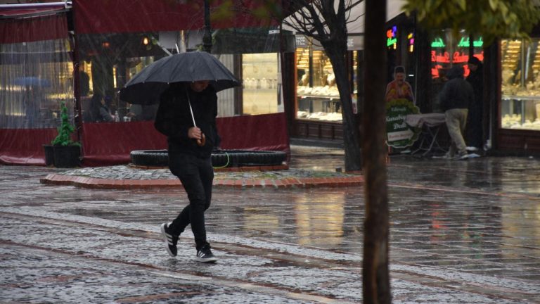 48 il için 'sarı' ve 'turuncu' kodlu uyarı